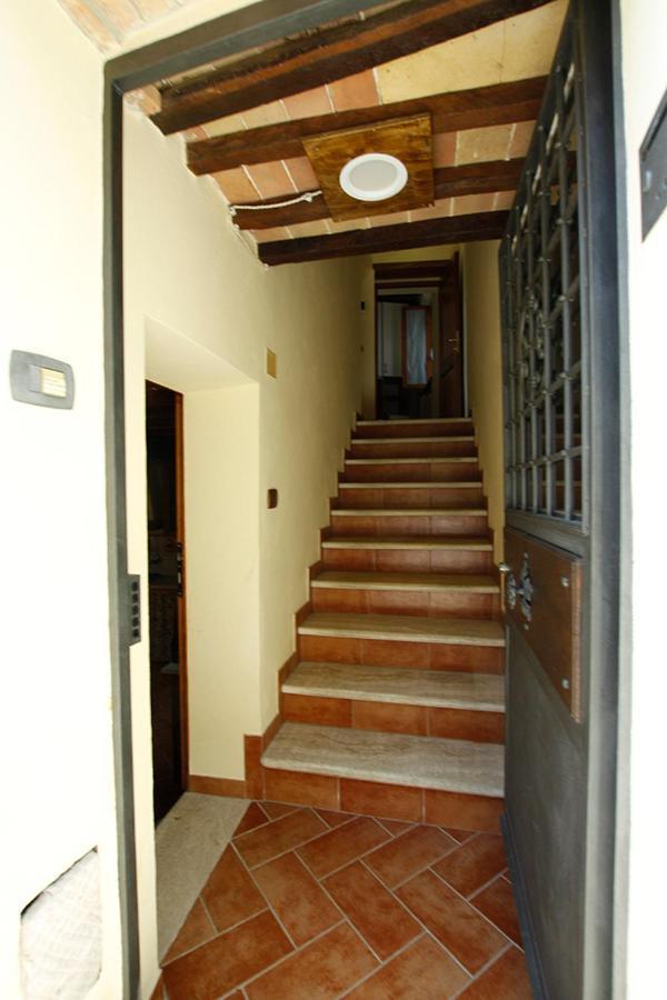 Tower Caratteristico In Pietra Villa Palazzina  Exteriör bild