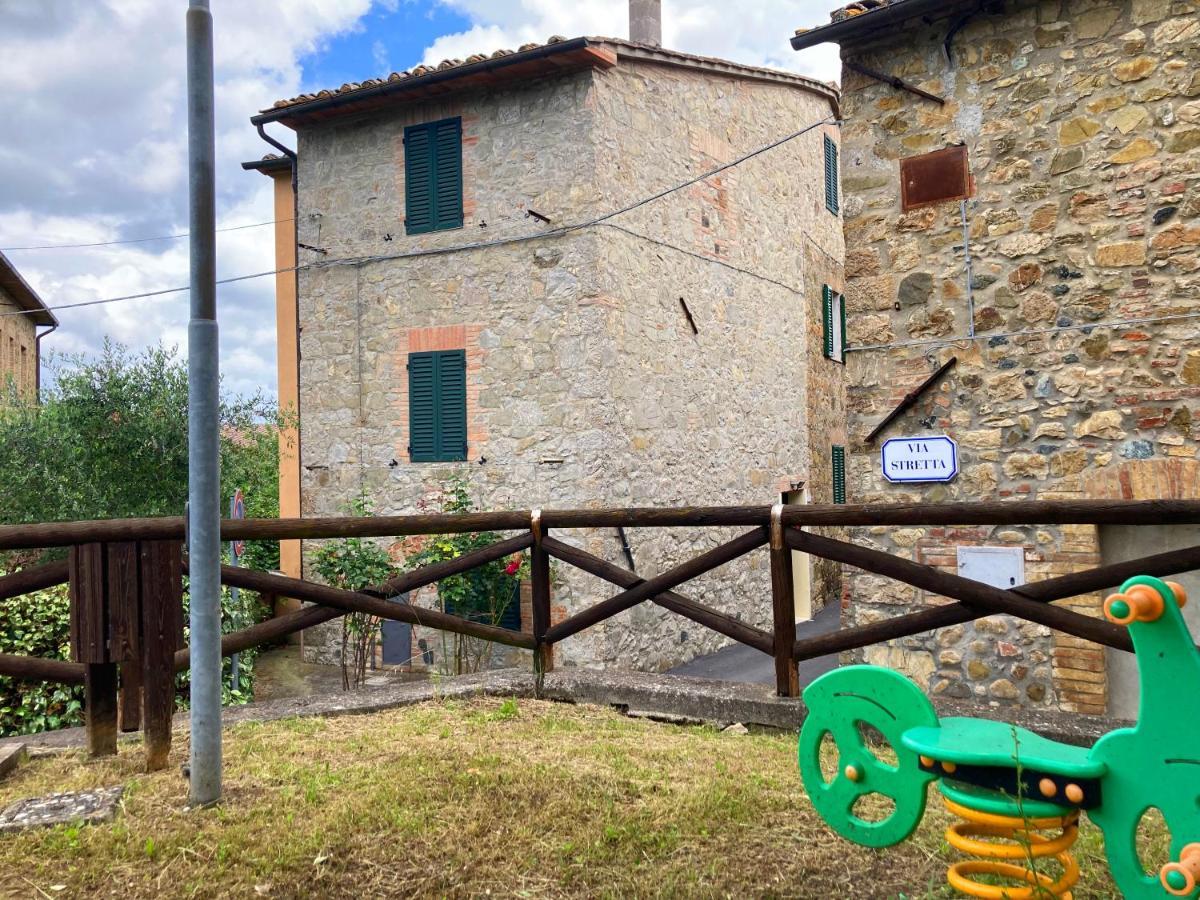 Tower Caratteristico In Pietra Villa Palazzina  Exteriör bild