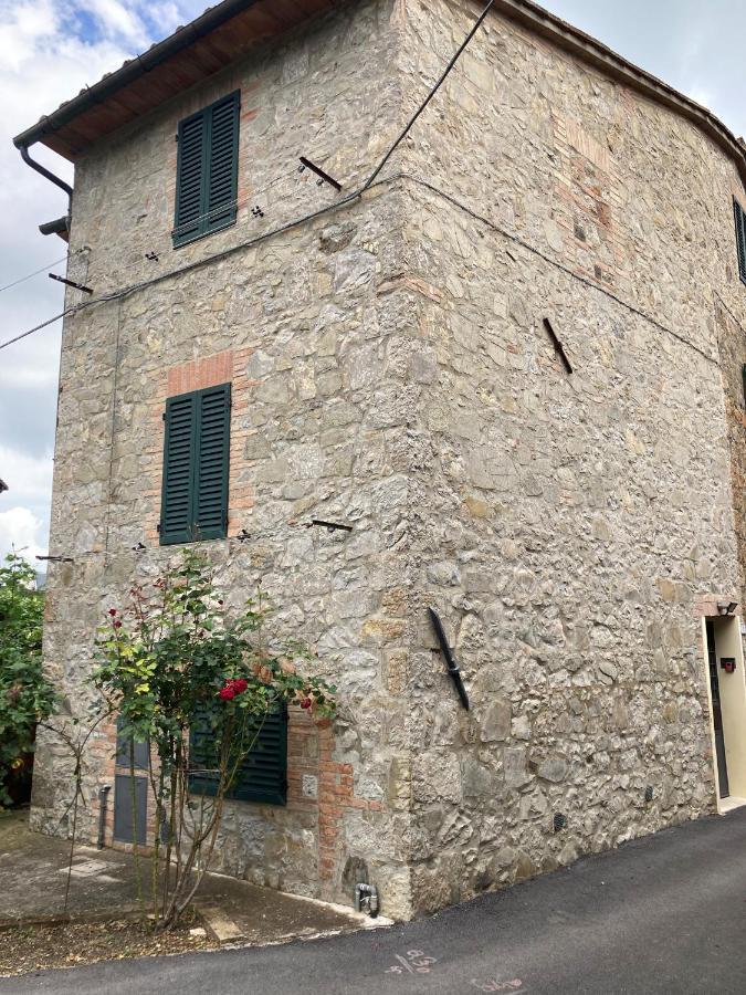 Tower Caratteristico In Pietra Villa Palazzina  Exteriör bild