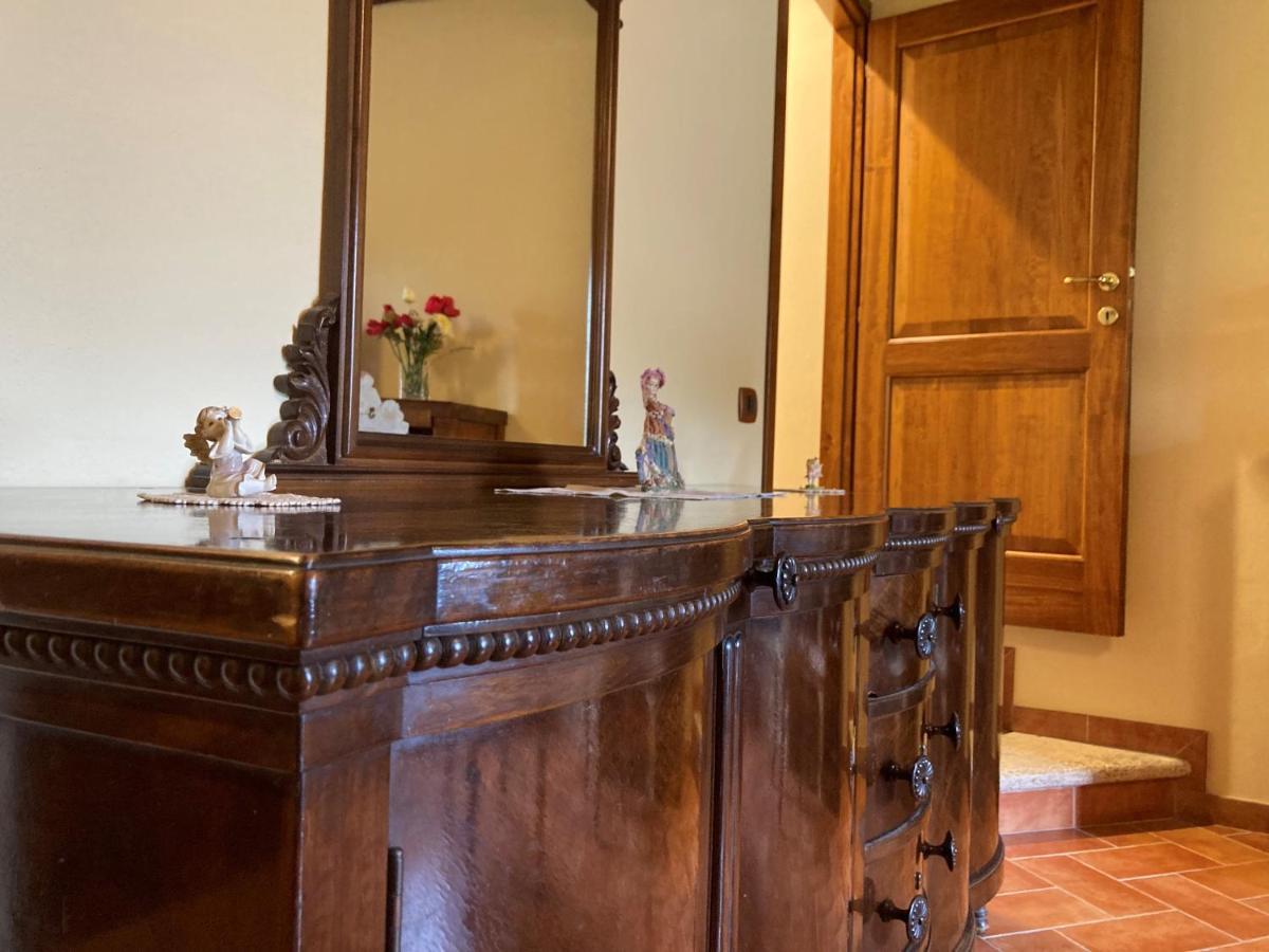 Tower Caratteristico In Pietra Villa Palazzina  Exteriör bild